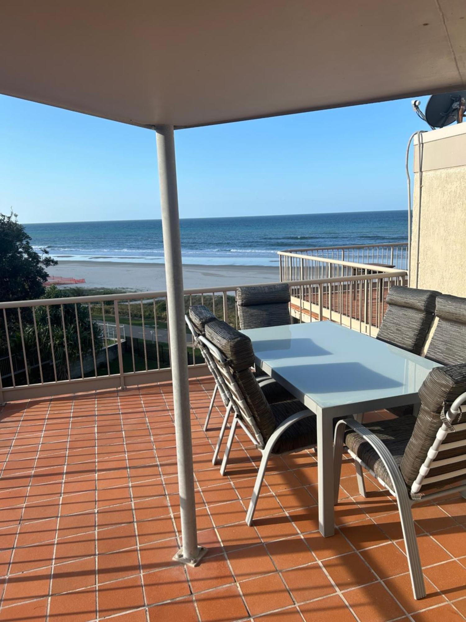 Sanctuary Beach Resort Голд-Кост Экстерьер фото