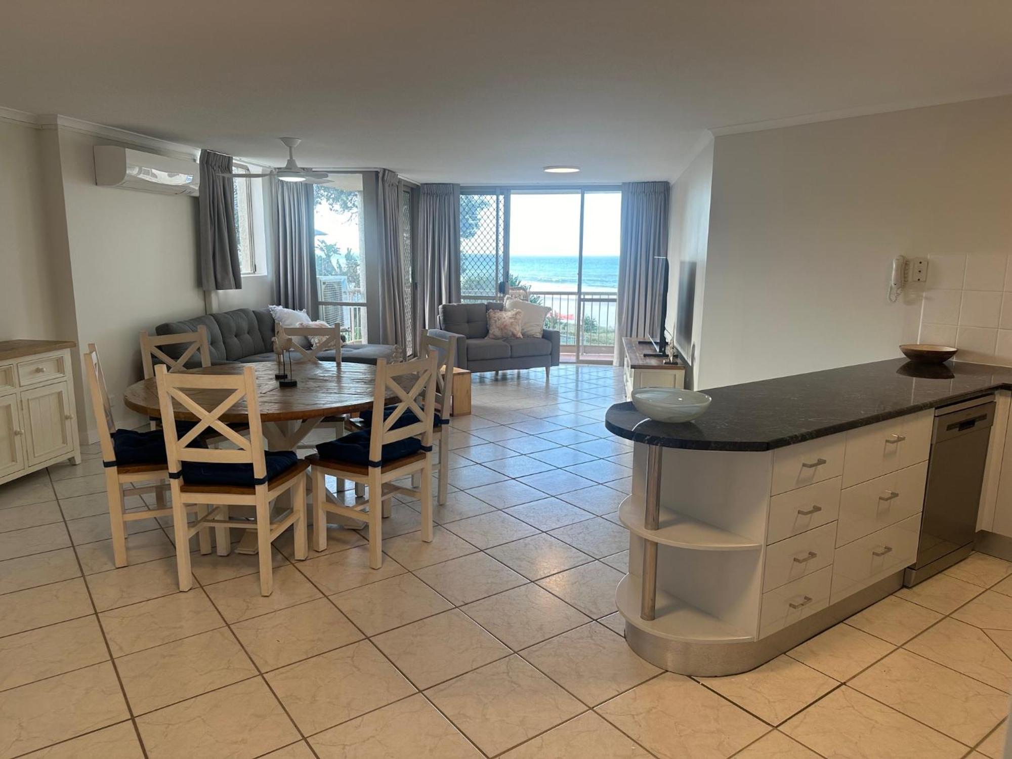 Sanctuary Beach Resort Голд-Кост Экстерьер фото