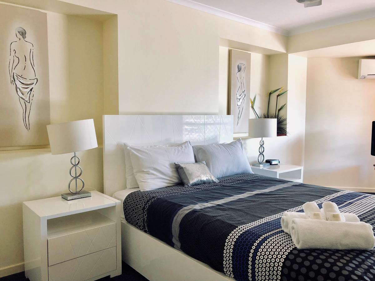Sanctuary Beach Resort Голд-Кост Экстерьер фото